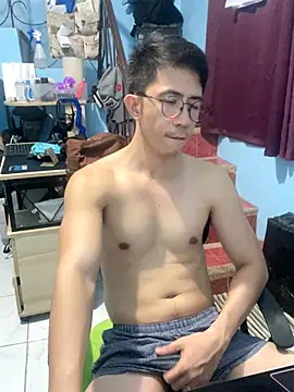 Snapshot of ieat_monsters chatting on November 23, 2025, 6:29 pm ieat monsters online show from November 23, 2025, 6:29 pm