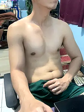 Snapshot of ieat_monsters chatting on December 19, 2025, 6:16 am ieat monsters online show from December 19, 2025, 6:16 am