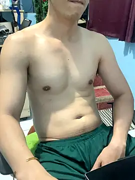 Snapshot of ieat_monsters chatting on December 17, 2025, 9:36 am ieat monsters online show from December 17, 2025, 9:36 am