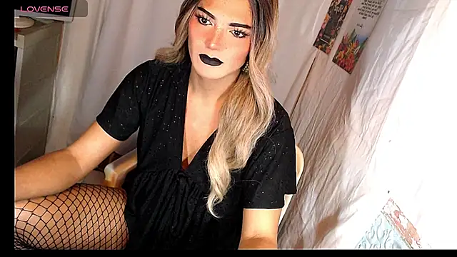 Snapshot of AndreaNakedTs2Cum chatting on August 6, 2026, 5:52 pm AndreaNakedTs2Cum online show from August 6, 2026, 5:52 pm