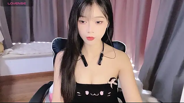 Snapshot of Cicicici-cc chatting on October 28, 2025, 2:34 am Cicicici-cc online show from October 28, 2025, 2:34 am