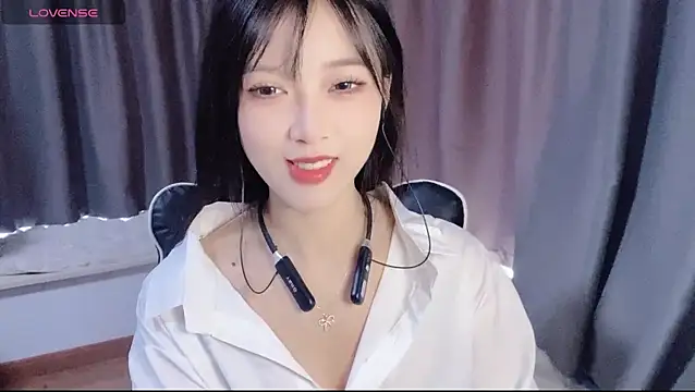 Snapshot of Cicicici-cc chatting on October 24, 2025, 2:43 am Cicicici-cc online show from October 24, 2025, 2:43 am