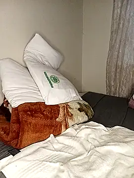 WaiterZim online show from January 5, 2026, 5:27 pm