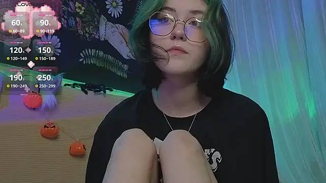 Miko Meow online show from October 29, 2025, 6:18 pm