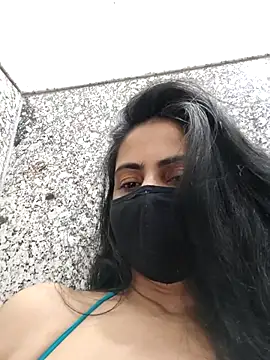 SashaPatel online show from May 3, 2026, 3:04 pm