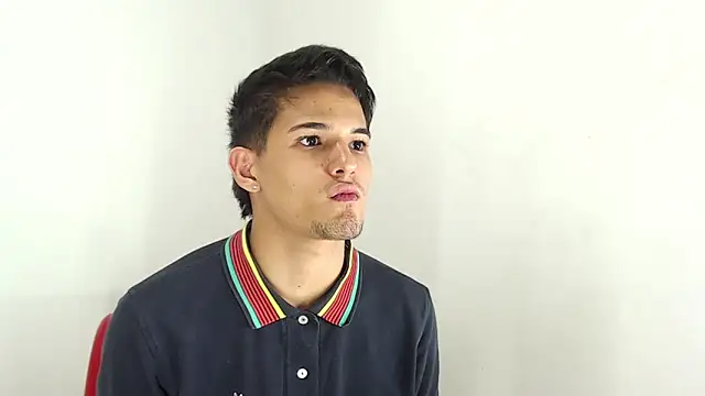 Snapshot of Alex_mojica chatting on March 1, 2026, 6:13 am Alex mojica online show from March 1, 2026, 6:13 am