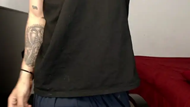 Snapshot of Alex_mojica chatting on February 24, 2026, 6:14 am Alex mojica online show from February 24, 2026, 6:14 am