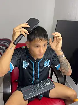 Snapshot of Alex_mojica chatting on February 8, 2026, 7:06 am Alex mojica online show from February 8, 2026, 7:06 am