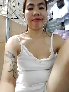 Deliciousgirl14 online show from September 20, 2025, 5:29 pm