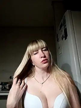 babyjessi online show from October 8, 2025, 9:15 pm