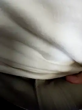 Snapshot of cherlebrow chatting on January 14, 2026, 4:43 pm cherlebrow online show from January 14, 2026, 4:43 pm