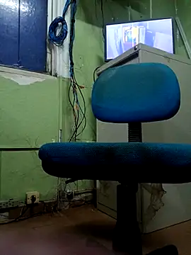 Snapshot of cherlebrow chatting on March 5, 2026, 9:33 pm cherlebrow online show from March 5, 2026, 9:33 pm