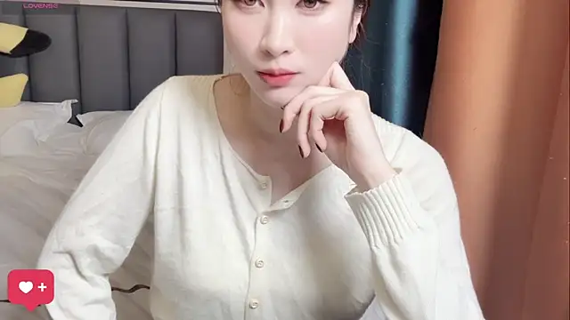 wuyueaini online show from October 31, 2025, 12:13 pm