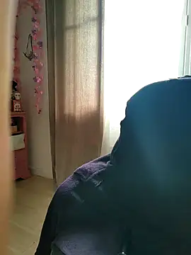 Mila Luciphya online show from November 13, 2025, 9:35 am