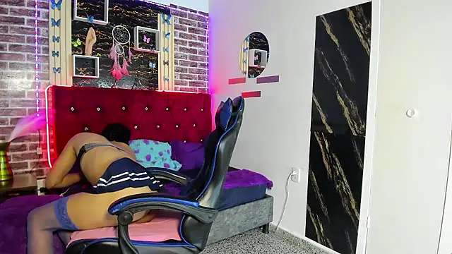 angelitasexxxhot online show from January 14, 2026, 12:25 am