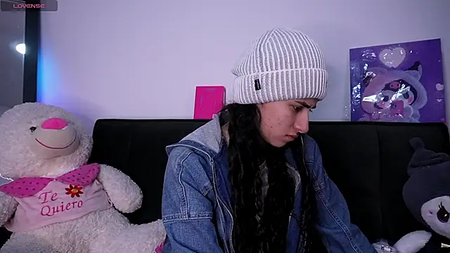 Alynn Bri  online show from July 11, 2026, 3:40 am
