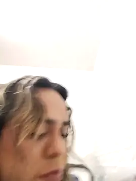 Lavignebr online show from September 11, 2025, 10:54 pm