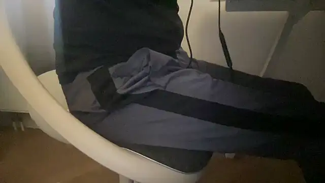 peterpapiNL online show from October 21, 2025, 4:28 pm