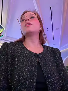 Snapshot of Mrs_MrLove chatting on March 2, 2026, 5:08 am Mrs MrLove online show from March 2, 2026, 5:08 am