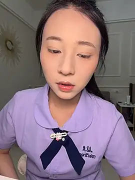 shishi0688 online show from April 22, 2026, 3:52 pm