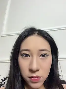 shishi0688 online show from June 9, 2026, 1:12 pm