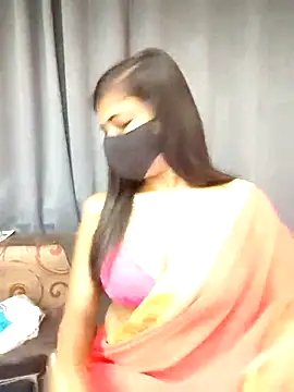 Misss-julli online show from March 8, 2026, 11:52 pm