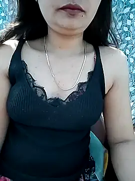 Vaani Actress online show from March 7, 2026, 3:06 pm