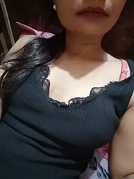 Snapshot of Vaani_Actress chatting on June 24, 2026, 11:13 pm Vaani Actress online show from June 24, 2026, 11:13 pm
