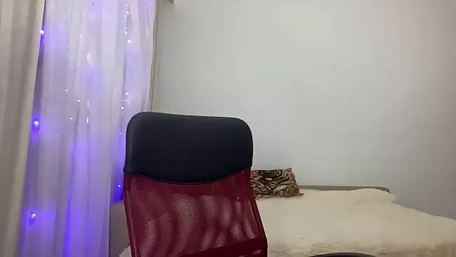 Maria Anna mm online show from October 6, 2025, 5:13 pm