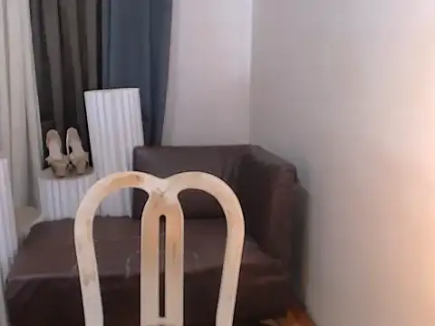 Snapshot of Lilly-lou chatting on March 20, 2026, 4:13 am Lilly-lou online show from March 20, 2026, 4:13 am