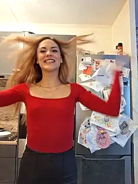 SlimBellaa online show from January 6, 2026, 1:48 pm