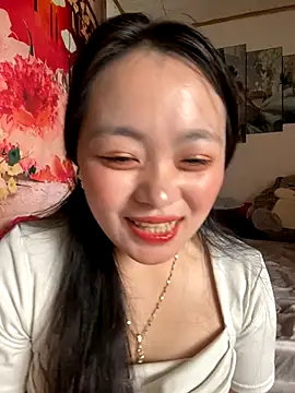 Snapshot of Julia-Elsa chatting on October 3, 2025, 4:47 am Julia-Elsa online show from October 3, 2025, 4:47 am