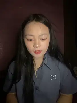 Snapshot of Julia-Elsa chatting on September 12, 2025, 3:39 am Julia-Elsa online show from September 12, 2025, 3:39 am