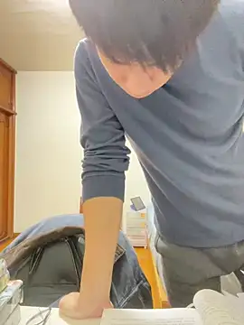 Foxfoxfox4 online show from December 16, 2025, 2:43 pm