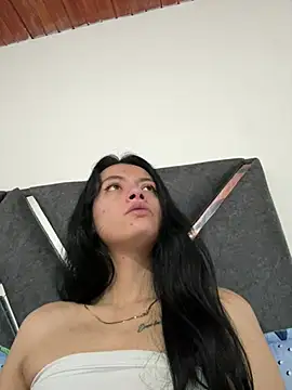 LiaCollings online show from July 19, 2026, 1:08 pm