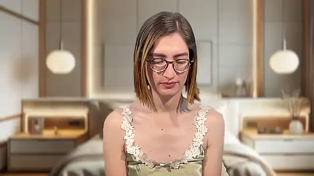 rousseblossom online show from December 14, 2025, 12:28 am