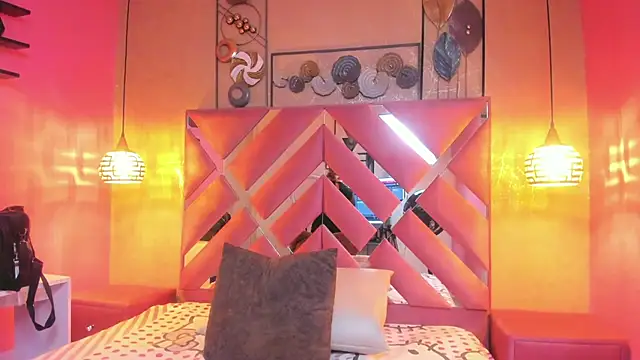 SweetMichel  online show from November 14, 2025, 1:04 pm