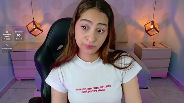 AIXATRISTA1 online show from October 4, 2025, 7:48 pm