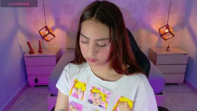 AIXATRISTA1 online show from October 3, 2025, 7:37 pm