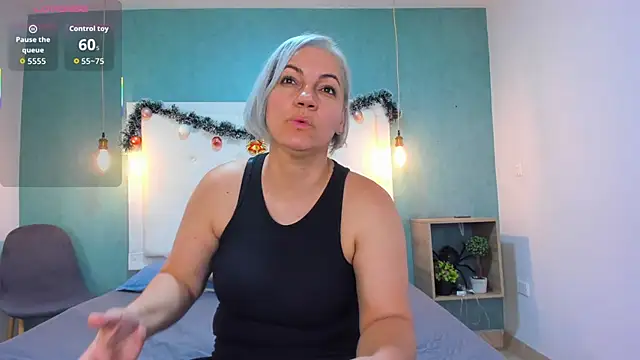 Heidy milf online show from December 5, 2025, 9:12 pm