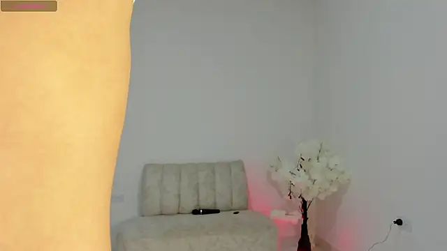 luxurykatty online show from September 22, 2025, 11:11 pm