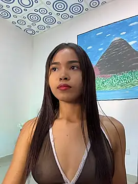 luxurykatty online show from March 31, 2026, 4:14 am