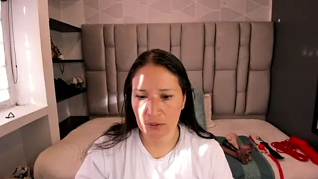 Barbara fox   online show from August 5, 2026, 11:59 am