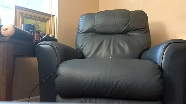 Single White Male online show from September 19, 2025, 1:15 pm