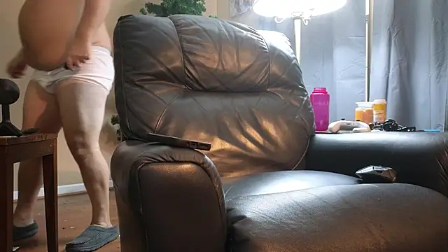 Single White Male online show from November 8, 2025, 2:31 pm