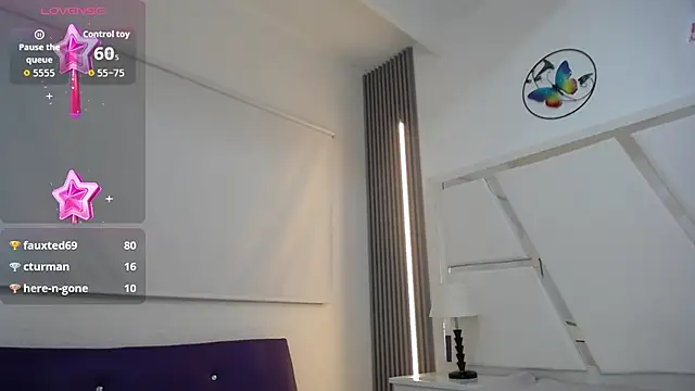 Mia garcia28 online show from March 17, 2026, 1:41 am