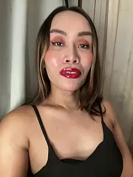 RomanticPearlTS online show from July 28, 2026, 12:45 pm