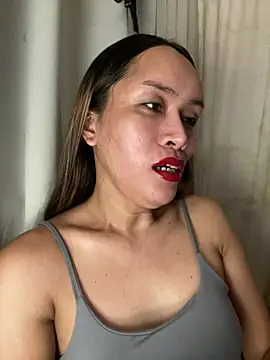 RomanticPearlTS online show from July 30, 2026, 2:54 am