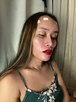 RomanticPearlTS online show from June 7, 2026, 2:44 pm