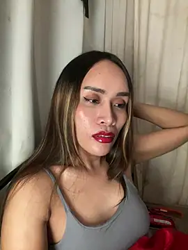 RomanticPearlTS online show from July 30, 2026, 3:33 pm